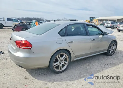 2014 Volkswagen Passat S z USA, uszkodzony, nr VIN 1VWAS7A32EC033391